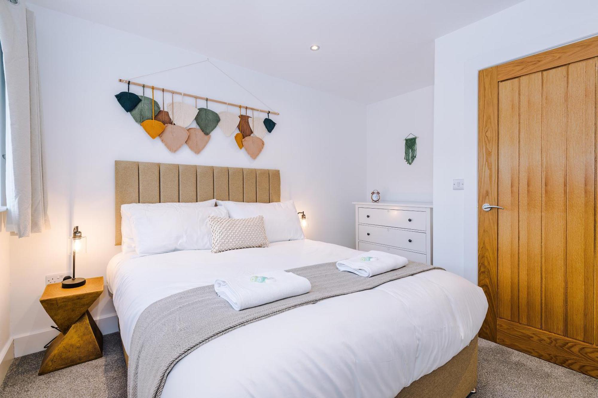Number 21: A Breathtaking Chester Cottage With Parking Mollington  외부 사진