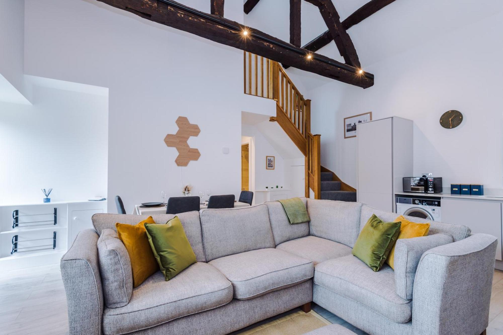 Number 21: A Breathtaking Chester Cottage With Parking Mollington  외부 사진