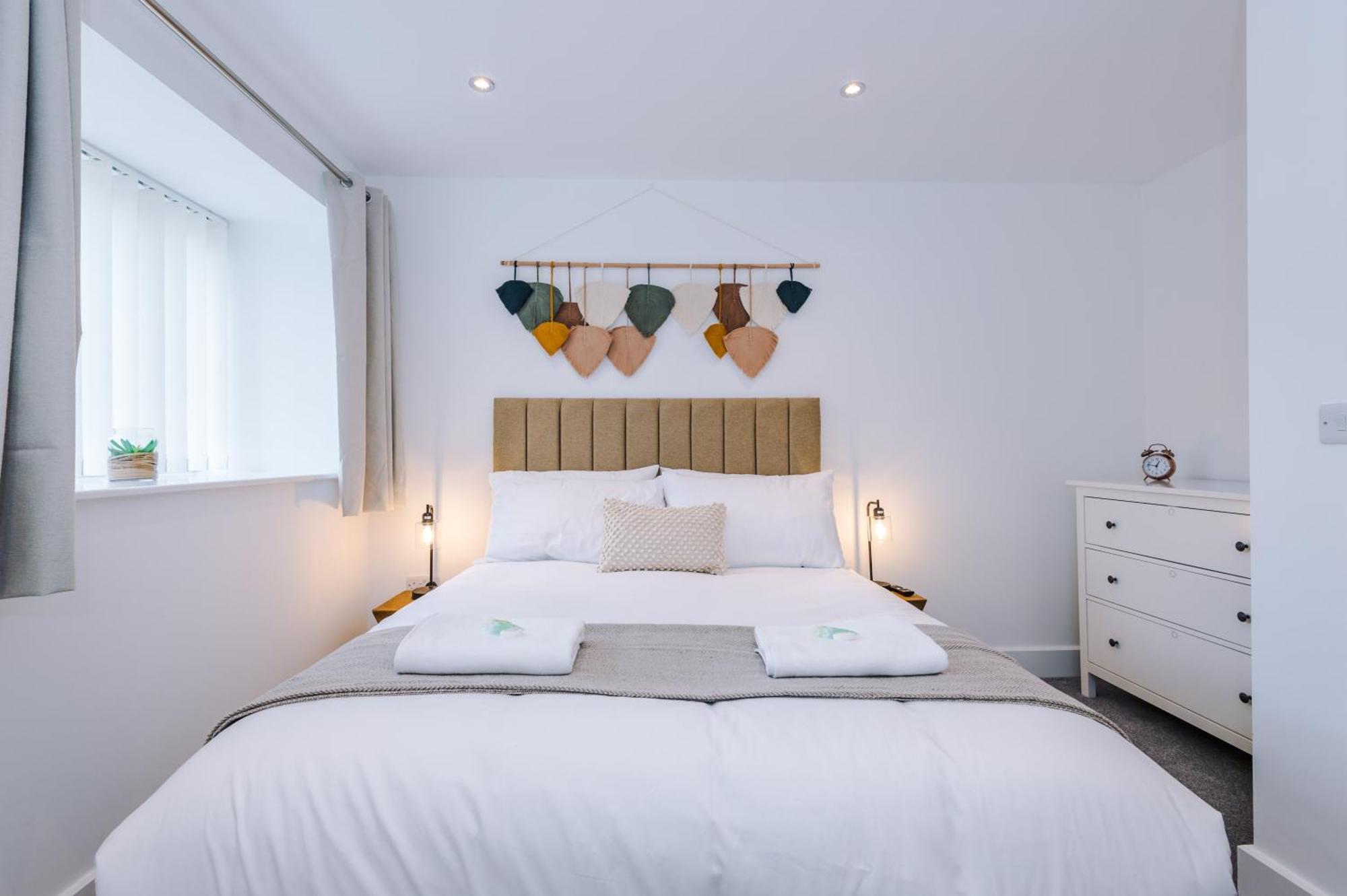 Number 21: A Breathtaking Chester Cottage With Parking Mollington  외부 사진